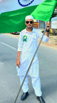 Arman Khan, 18, India