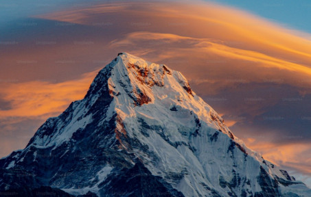 Vicky Razzsnxdbxhdid, 18, India