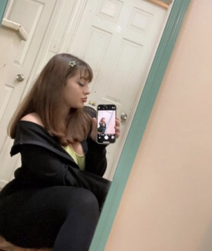 Nia, 18, United States