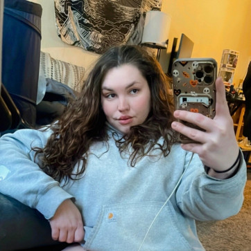 Emily, 18, United States