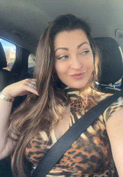 Rose, 34, United States