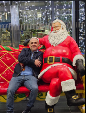 The Dong, 40, United Kingdom