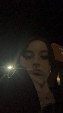 Kelly, 21, United Kingdom