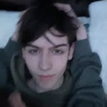 Tylerr_, 18, United States