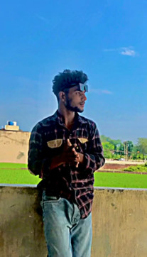 Akash Akash, 19, India