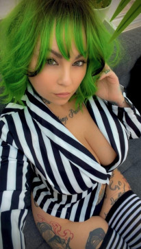 Amanda, 30, United States