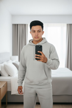 Nico Fernendaz, 21, United Kingdom