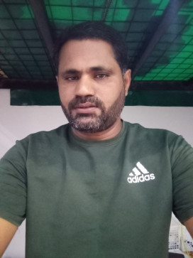 Aasi Aasi, 18, Saudi Arabia