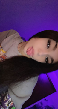 SelllinggX, 19, United States