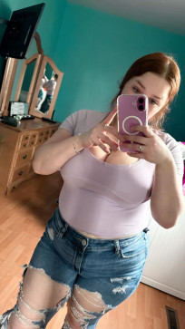 Eva, 18, United States