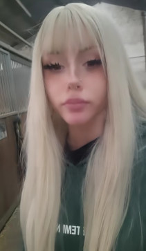 Ewelina, 18, Germany