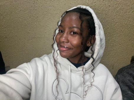 Nishanextdoorrr, 19, Namibia