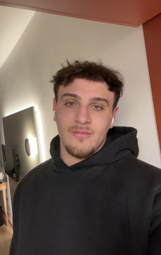 Yu, 21, United States