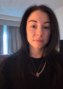 Alice, 39, United States