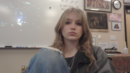 Amelia, 18, United States