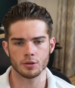 Clav, 19, South Africa