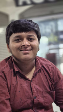 Divy Suthar, 18, India