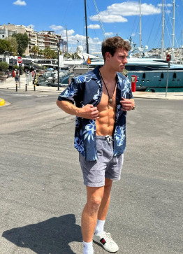 Bored Guy, 23, United States