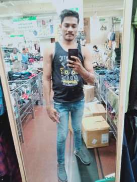 Tony Star, 18, India