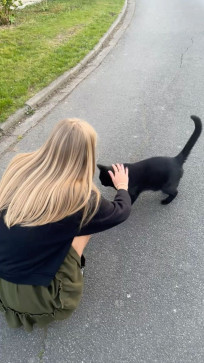 Emma, 24, Netherlands