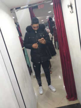 Zine, 28, Algeria