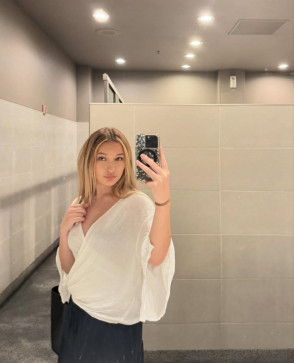 Lovely, 19, United States