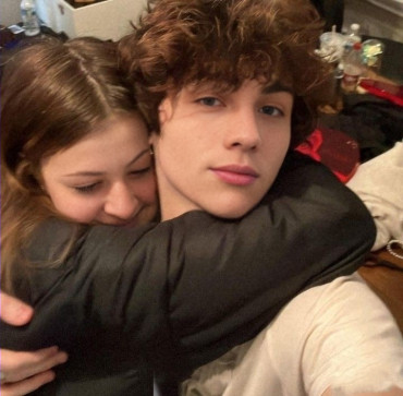 Robin, 18, United States