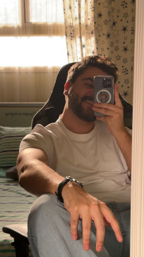 Zain, 27, Saudi Arabia