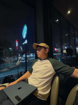 Doomgomez, 26, Philippines