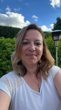 Mina, 44, United States