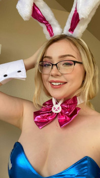 Rileysx11, 23, United States