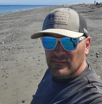 Brett, 44, United States