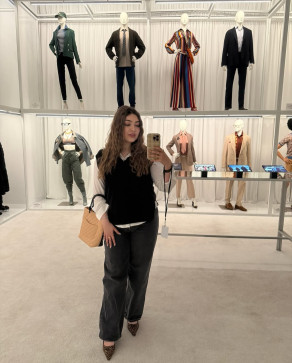 Lovely, 20, United States