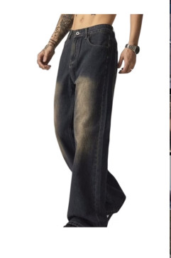 Vivek 585, 24, India