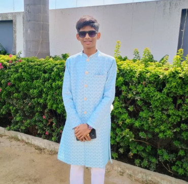Rana Aniket, 18, India
