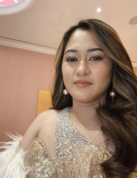 Laine S, 38, Philippines