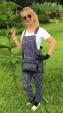 Ellie, 47, Philippines