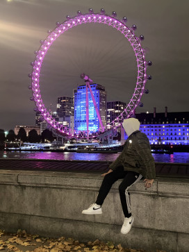 Ka, 24, United Kingdom