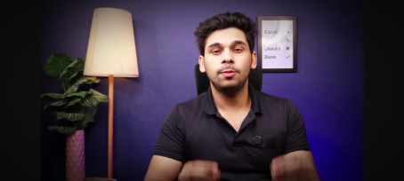 Sunny, 23, Saudi Arabia