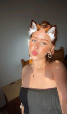 Norhene, 20, Algeria