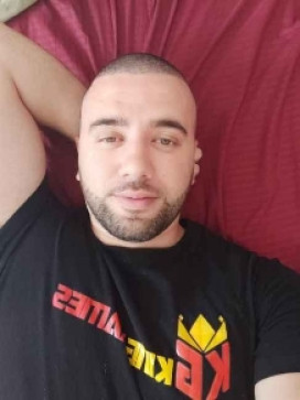 Gh, 29, Algeria