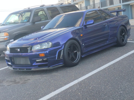 Momey H, 21, United States