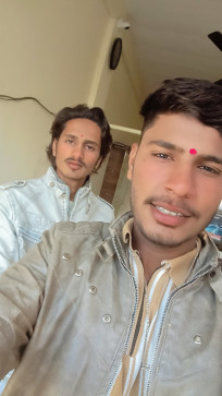 Adcom Com, 18, India