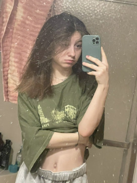 Ria, 18, United States