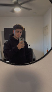 Alex, 23, United States