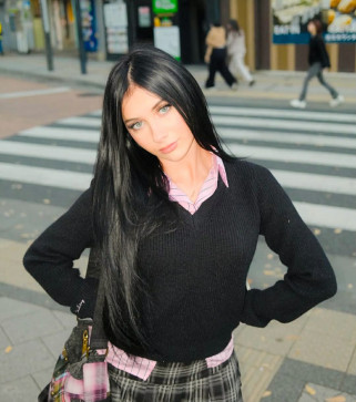 Nove, 20, United States