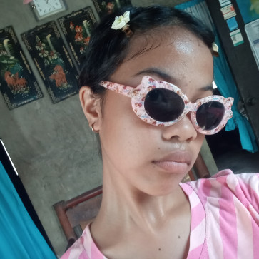 Clouie Potestad, 18, Philippines