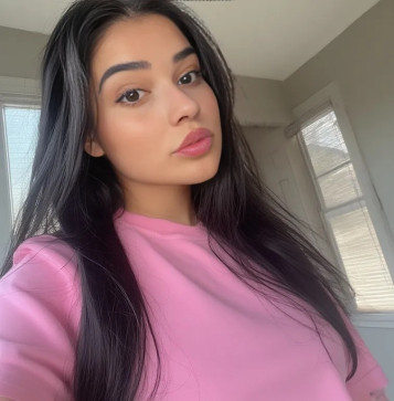 Charlotte, 18, United States