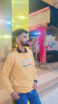 Zaarakhan Zaarakhan, 22, India