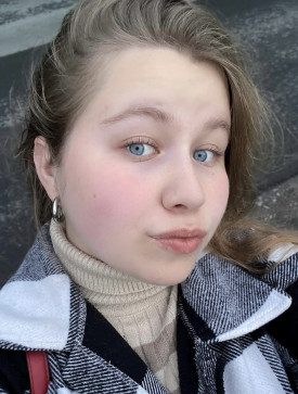 Angel Lindsay, 40, United States